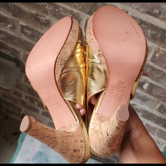 Schutz gold sandal - Picture 3 of 9